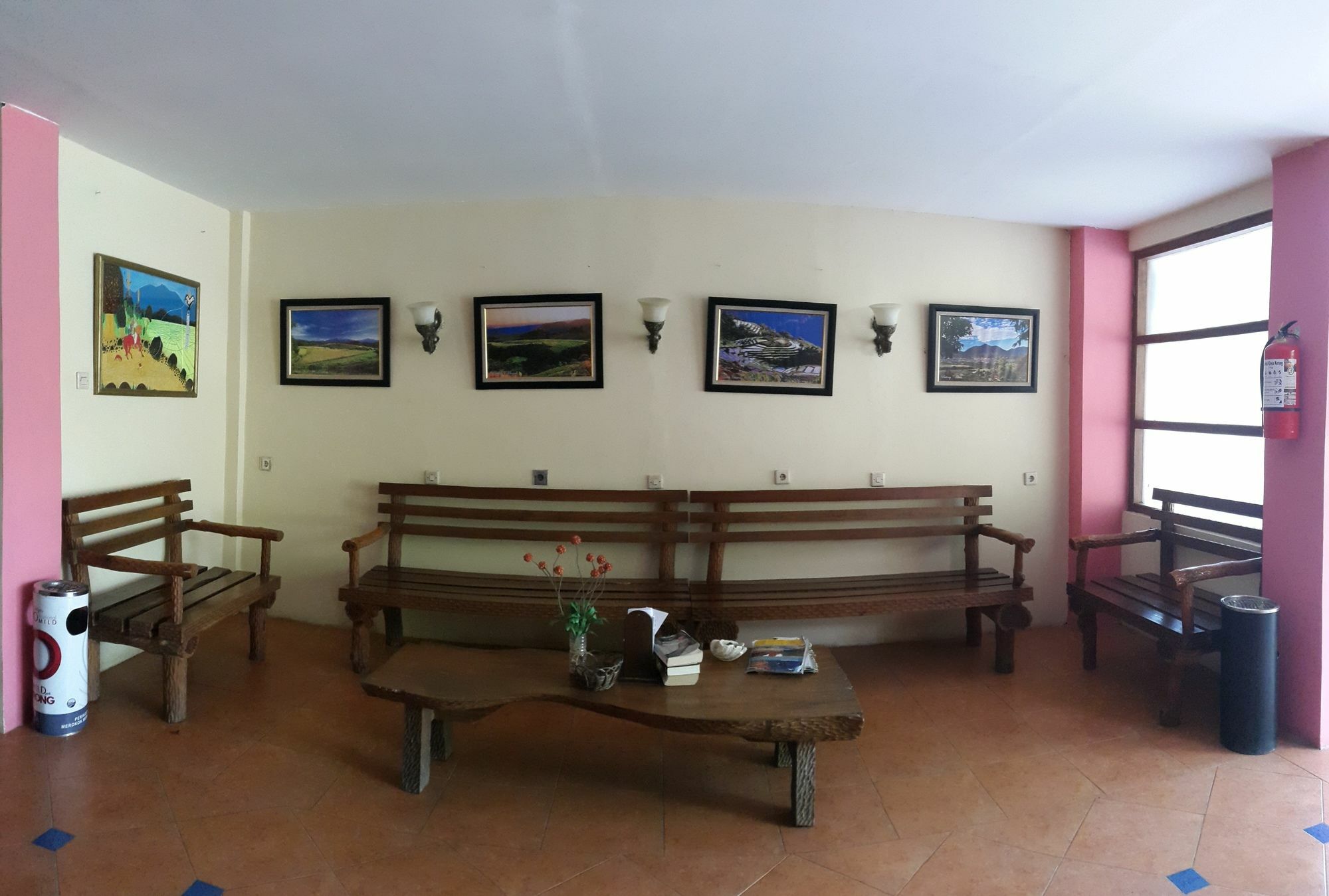 Centro Bajo Hotel & Resto Labuan Bajo Esterno foto